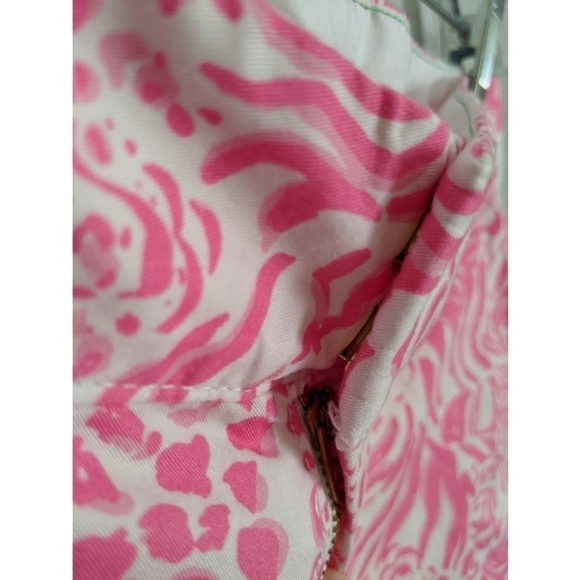 Lilly Pulitzer Chipper Shorts in Get Spotted Print - Picture 7 of 8